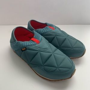 Teva ember moc slip on, teal, NWOT size 10